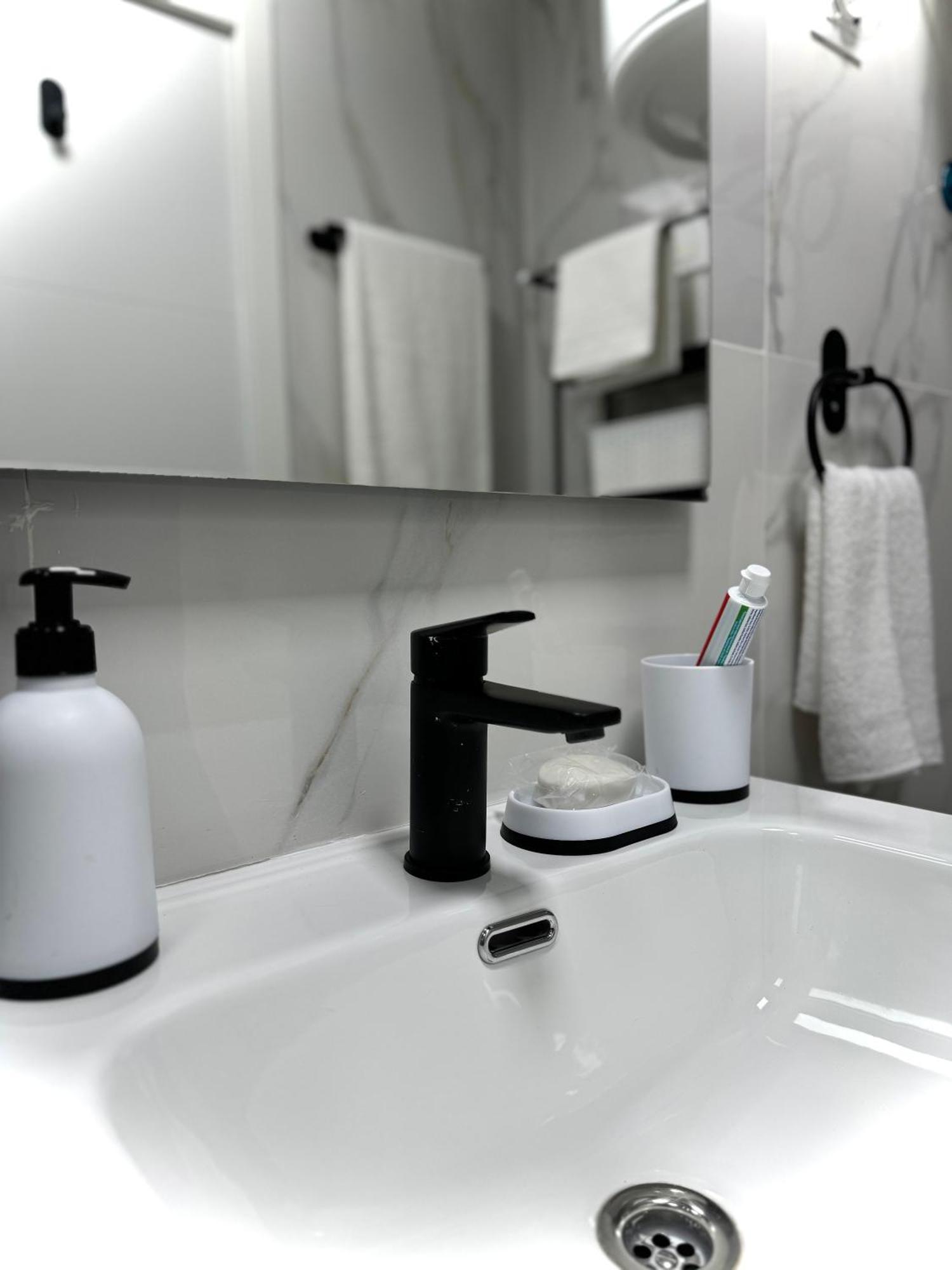Madrid Centro Suite Vanguardista Экстерьер фото